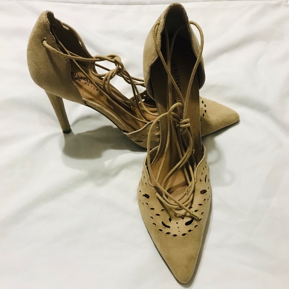 Heels - Picture 1 of 4